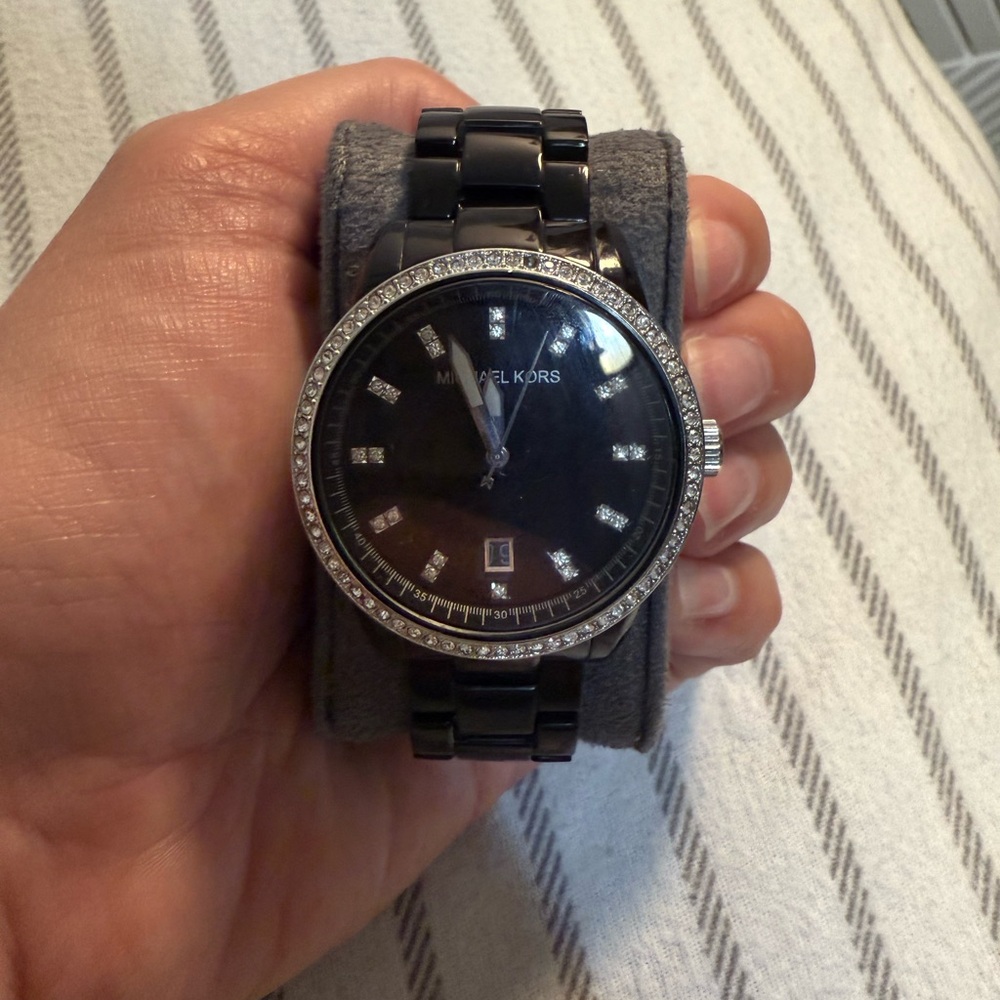 Michael Kors Black and Silver Luxury Watch
